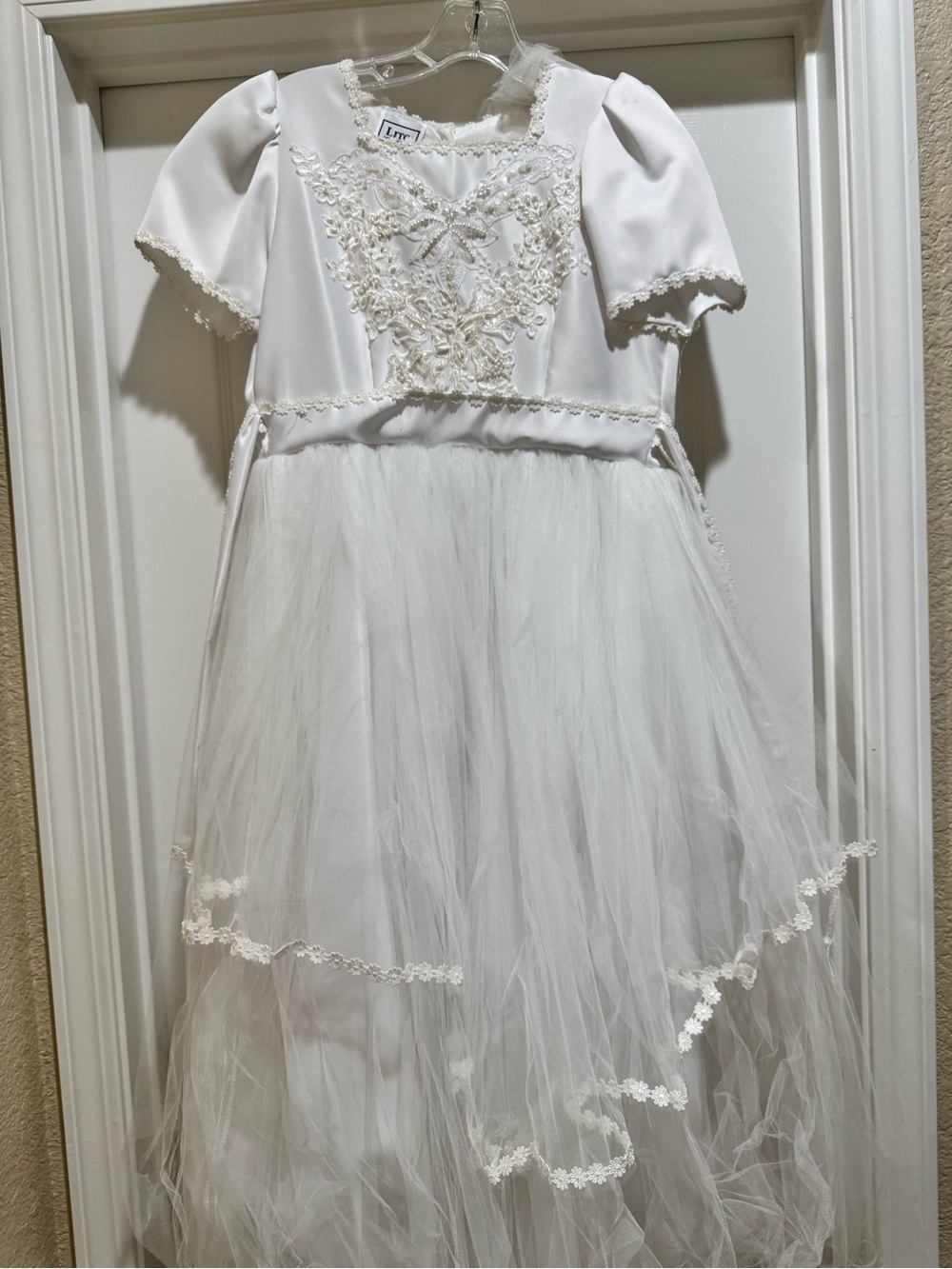 Elegant White Girls' Tulle Dress with Lace Bodice / first communion/baptism